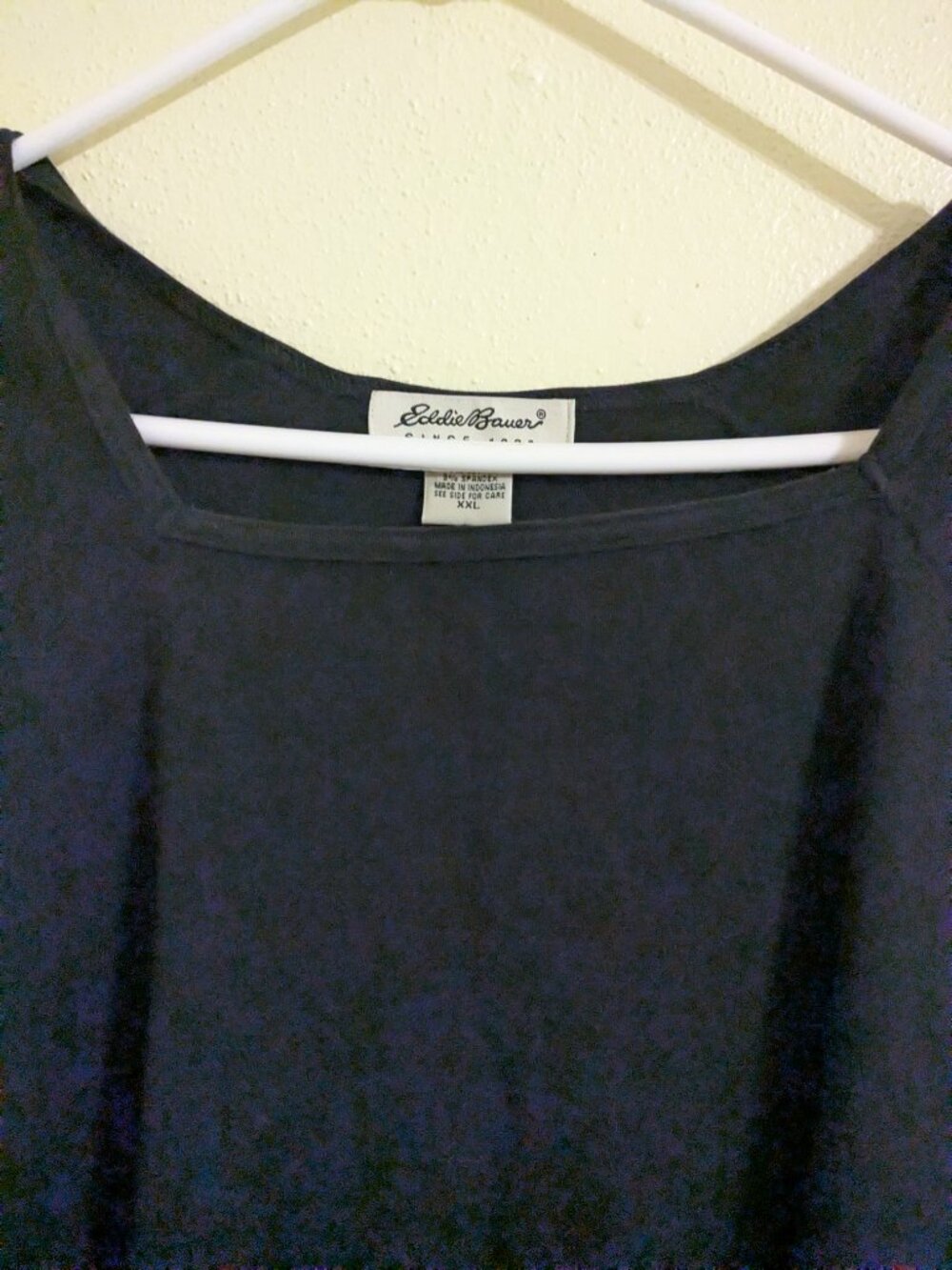 Square neck tshirt. - Picture 2 of 4